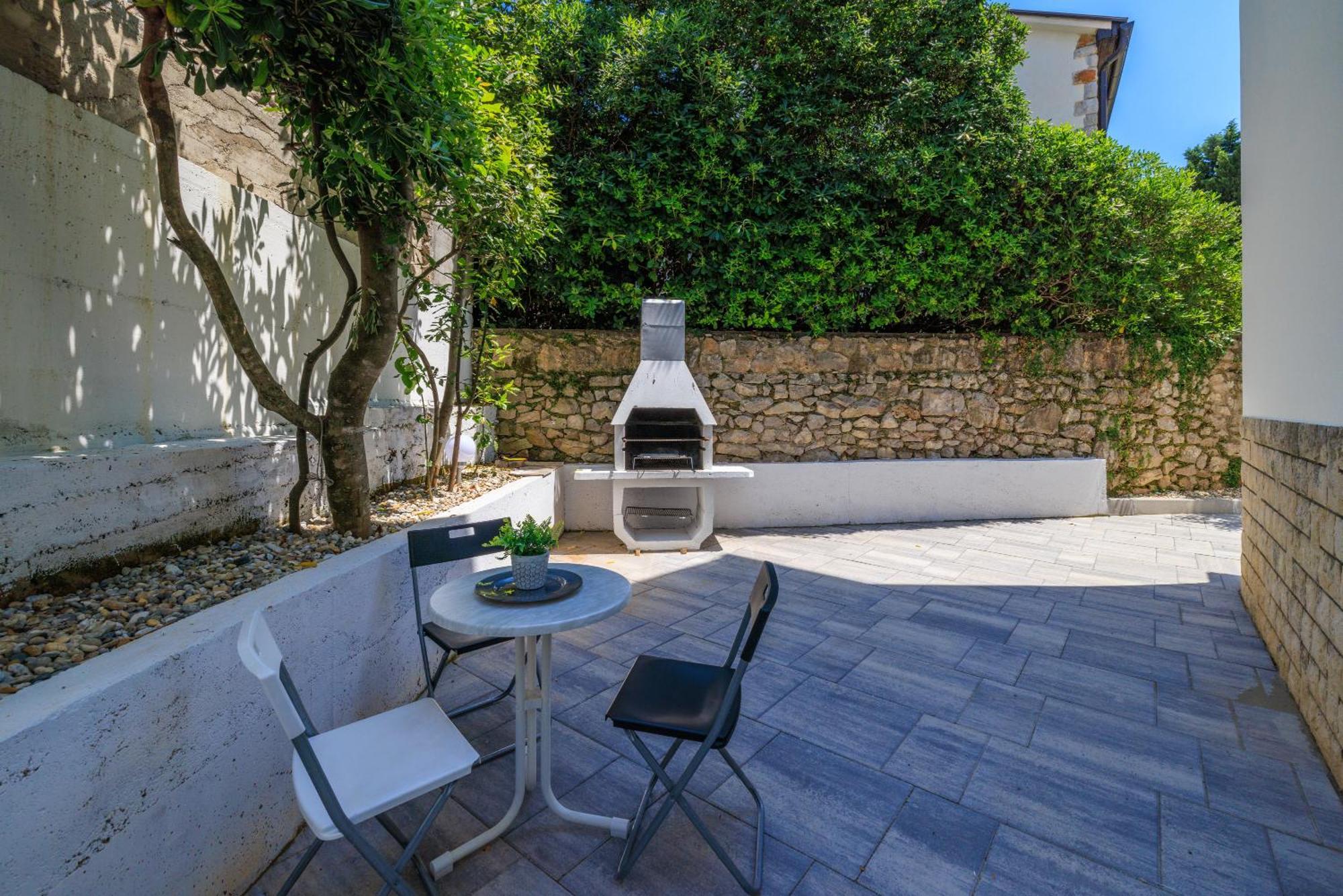 Apartments Podvezanec Crikvenica Buitenkant foto